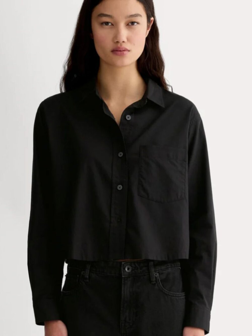 Everlane The Way-Short Shirt in Silky Cotton (Conventional) in Black - Small